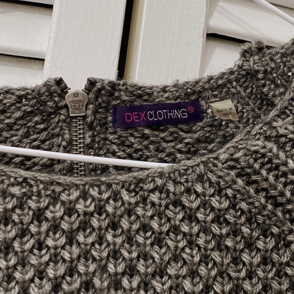 Cozy Knitted sweater | SMALL TO MEDIUM | brown & black - Picture 4 of 6